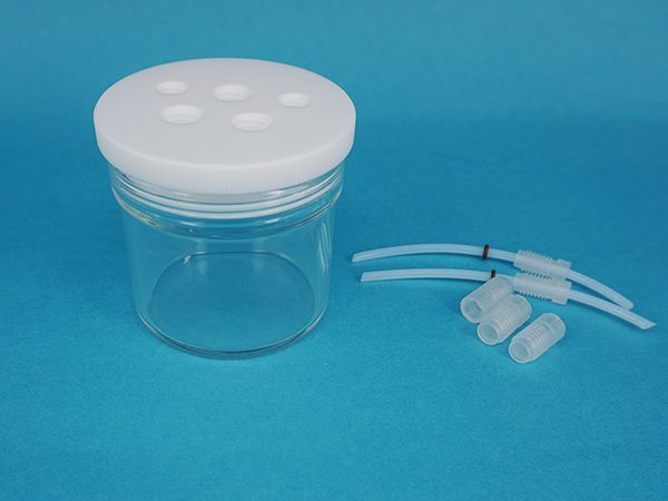 Sealed electrolytic cell