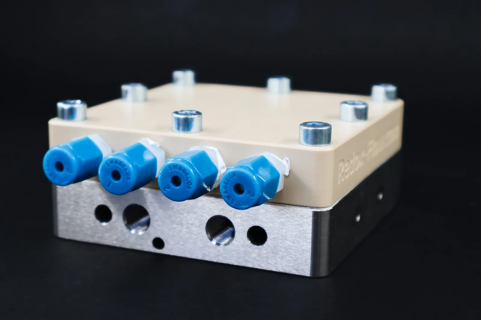 Temperature Control System for Cells and Flow Systems